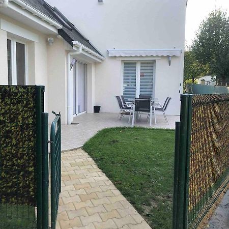 Gite Vickie Livry  Exterior foto